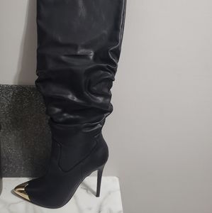 Knee length dress boot